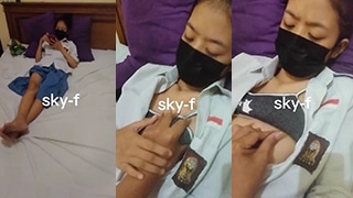 Masih Pake Seragam Sekolah